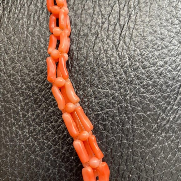 VINTAGE PINK REAL CORAL NECKLACE. - Picture 3 of 4